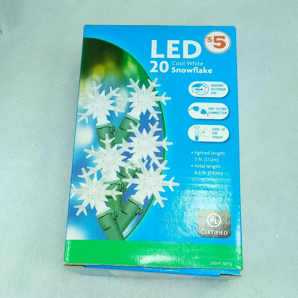Lot of 4 LED Cool White Snowflake Light Set 20ct